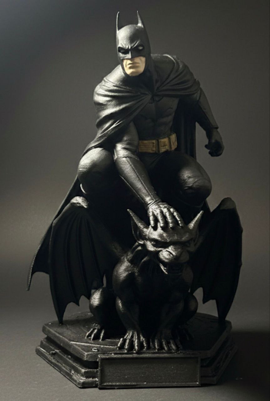 جسم باتمان "حارس القوطية" - تفاصيل مذهلة لمحبي DC.